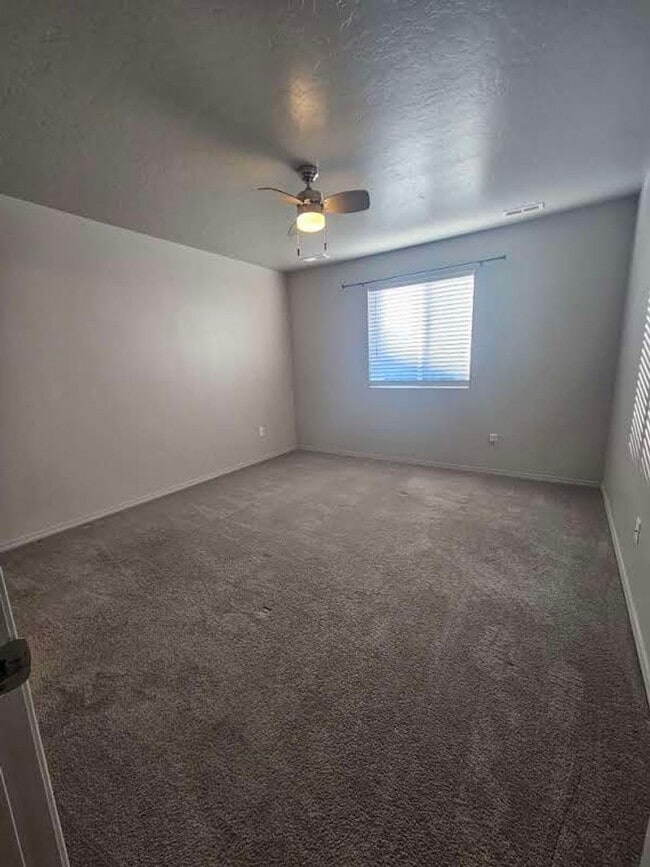 Building Photo - Meridian 3 Bedroom Single Story - Ten Mile and Freeway Meridian