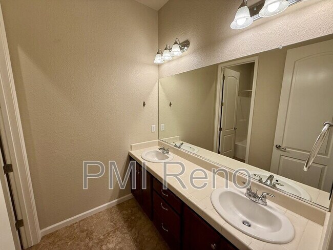 Building Photo - 10290 Cavalry Cir
