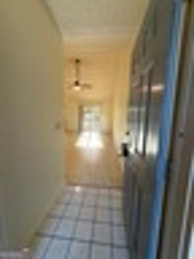 Building Photo - 444 Admiral's Walk Dr