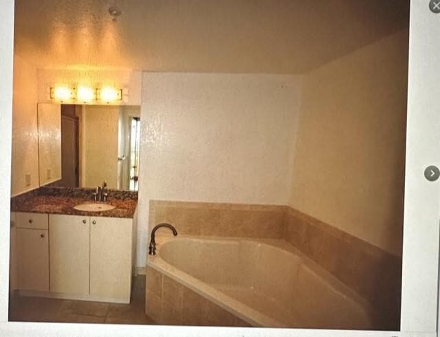 Building Photo - 1830 Radius Dr