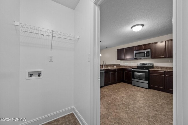 Building Photo - 235 E Murrow Ln