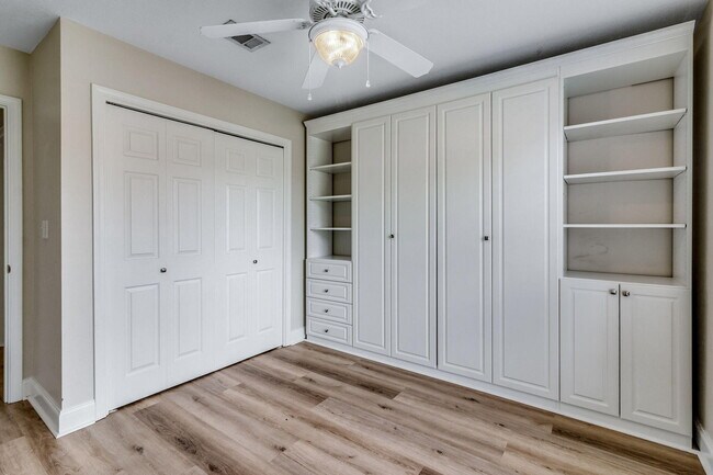 Building Photo - 4030 Broken Arrow Ct