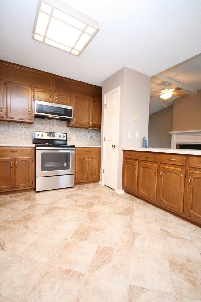 Building Photo - 15125 Balsam Dr SE