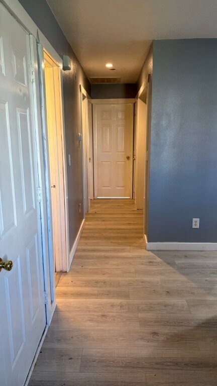 Building Photo - 619 E 1st St