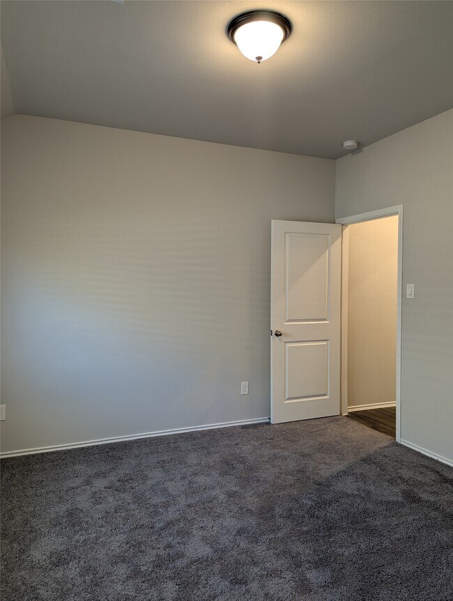 Building Photo - 4431 Stone Ridge Ln