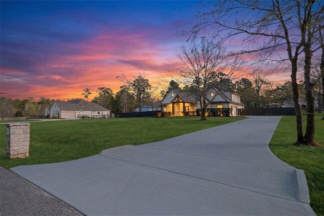 Building Photo - 33510 Walnut Crossing
