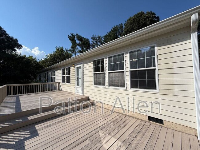 Building Photo - 18 Meadowview Terrace