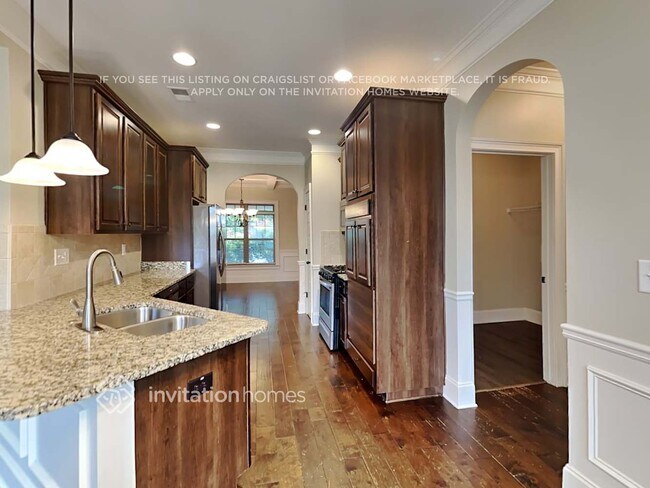 Building Photo - 2463 Barn Horse Ct