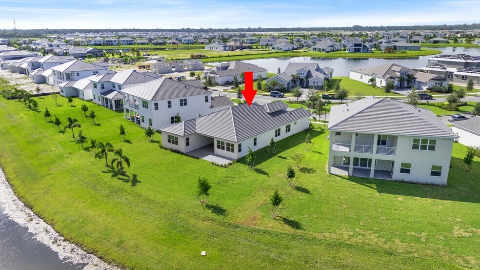 Building Photo - 15144 Wildwood Cir