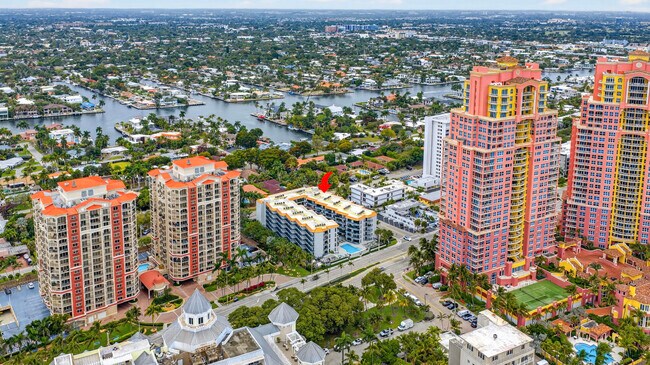 Building Photo - 2029 N Ocean Blvd