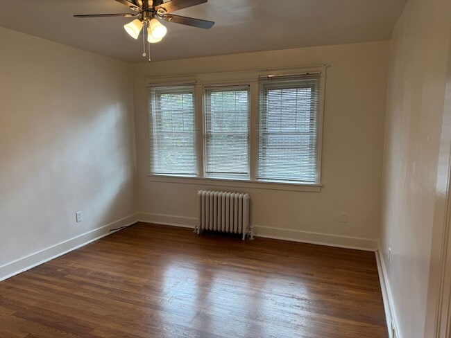 Building Photo - Wonderful Duplex in the Heart of Squirrel ...