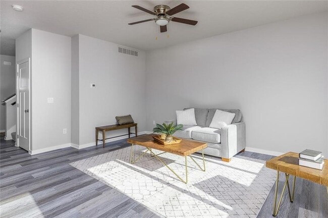 Building Photo - 1707 Ashwood Ave