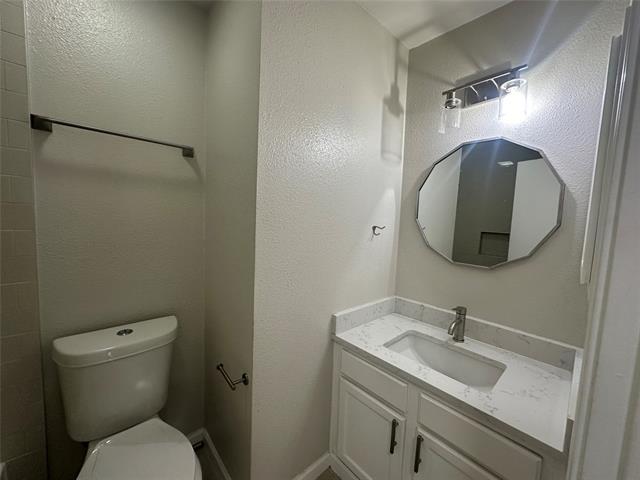 Building Photo - 7814 Bob White Dr