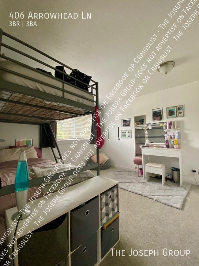 Building Photo - 406 Arrowhead Ln