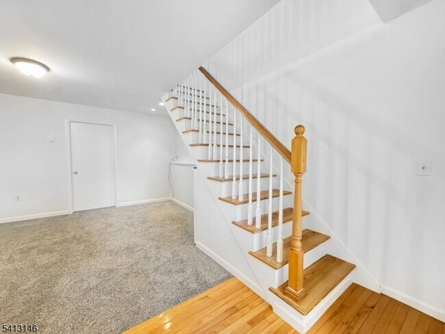 Building Photo - 964 NJ-173