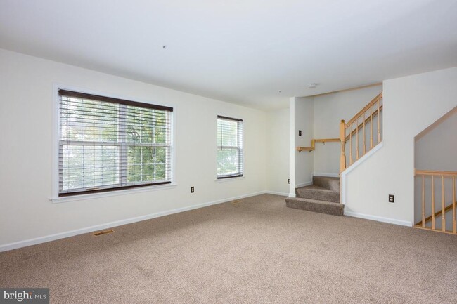 Building Photo - 4406 Lieutenant Lansdale Pl