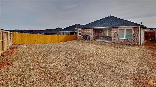 Building Photo - 6133 Bradford Pear Ln