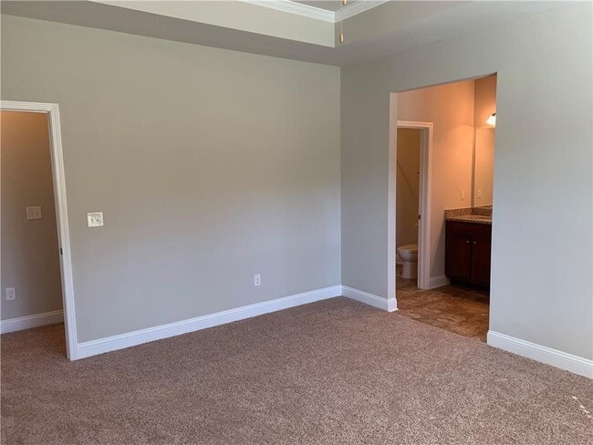 Building Photo - 340 Angela Ln