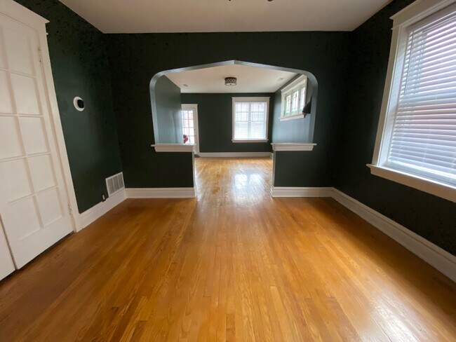 Building Photo - 4553 Arco Ave