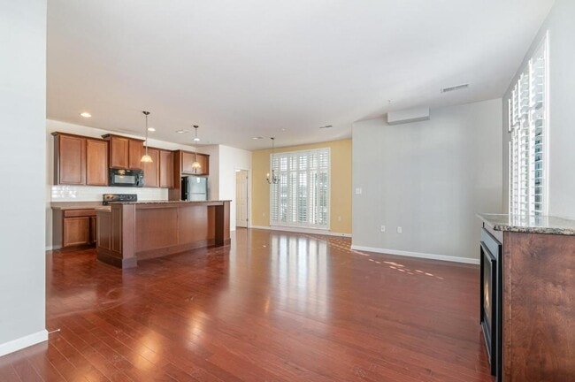 Building Photo - 3029 H Meridian Commons