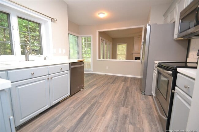 Building Photo - 4737 Sinclair Dr