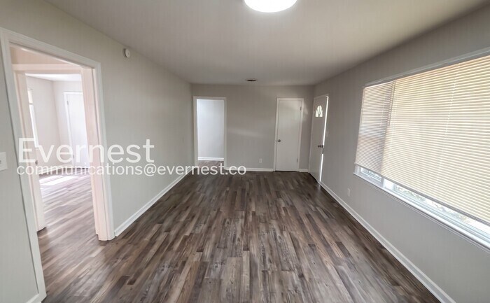 Building Photo - 3744 Thrushwood Dr