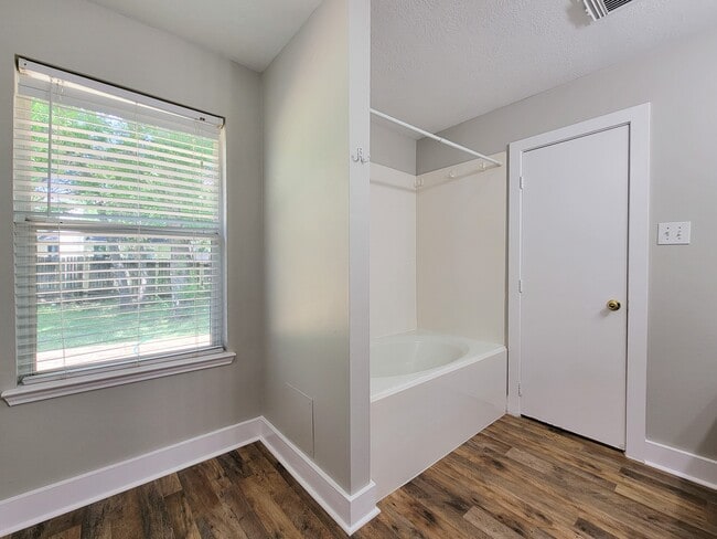 Building Photo - 16842 Marlin Spike Way