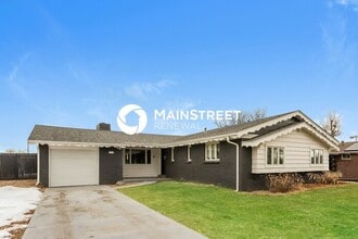 Building Photo - 4 Bedroom Pet-Friendly Home in AURORA, CO with Main Street Renewal