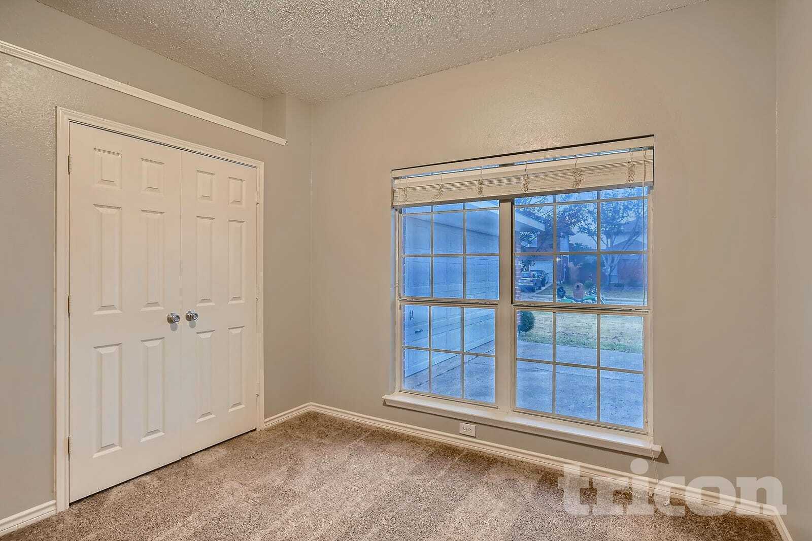 Building Photo - 2021 Cantura Dr