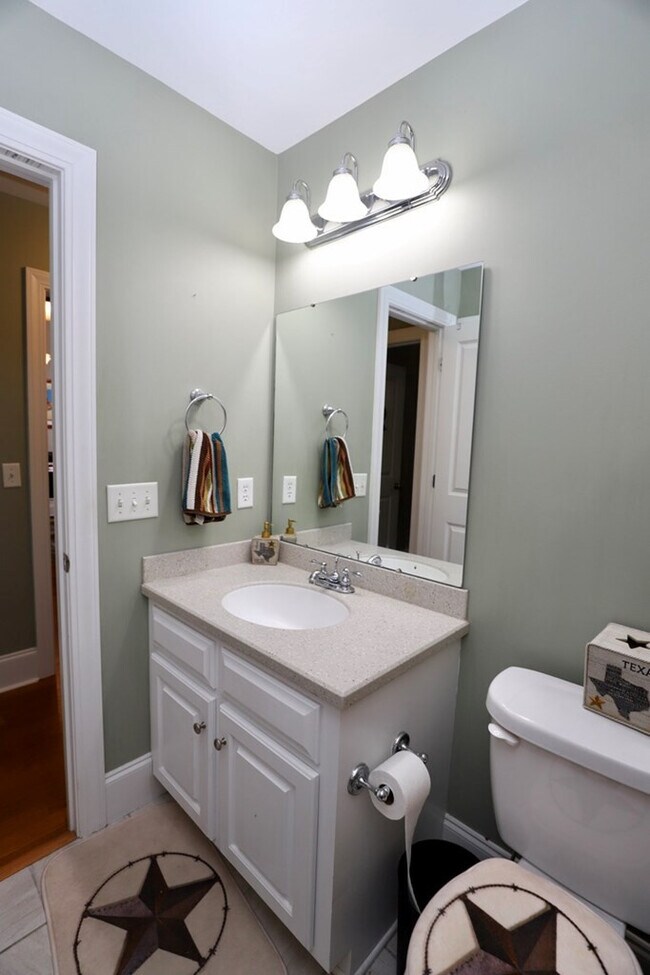 Building Photo - 1280 Winyah St