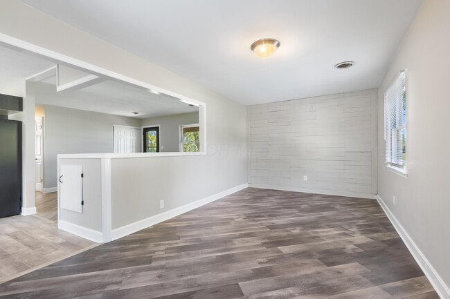 Building Photo - 2972 Dixon Rd SW