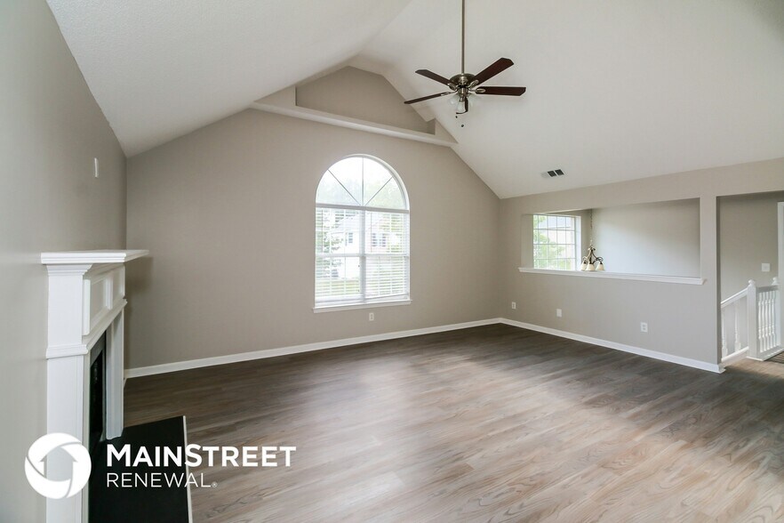 Building Photo - 7550 Sugarcreek Dr