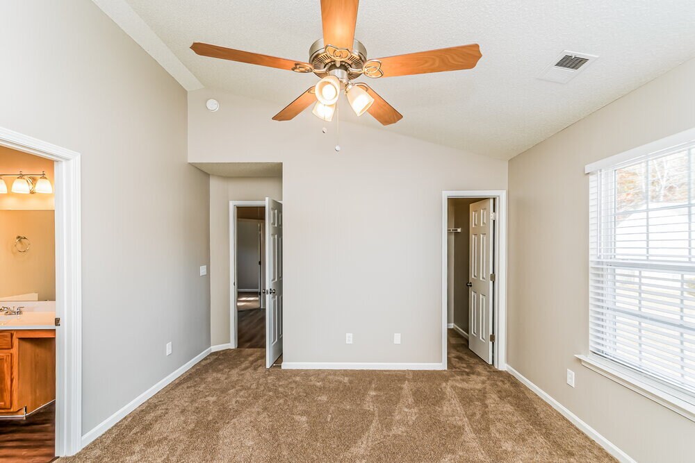 Building Photo - 5819 Finestra Way