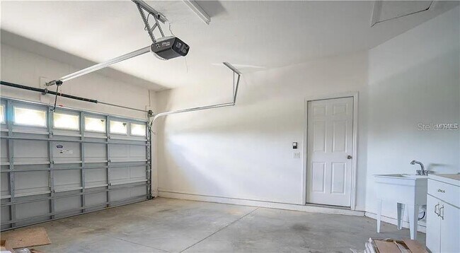Building Photo - 1530 Travertine Terrace