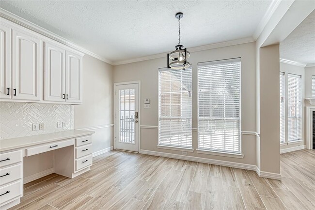 Building Photo - 18 Turtle Creek Manor