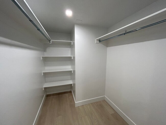 Building Photo - 2 Bedroom 2 Bathroom Condo Salt Lake City