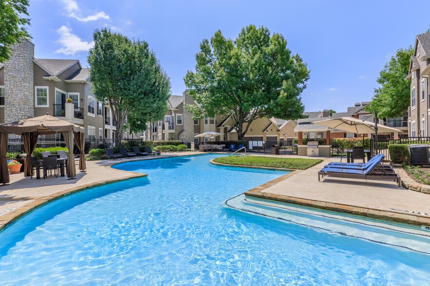 Preston Heights Apartments 6606 Mapleshade Ln Dallas TX 75252