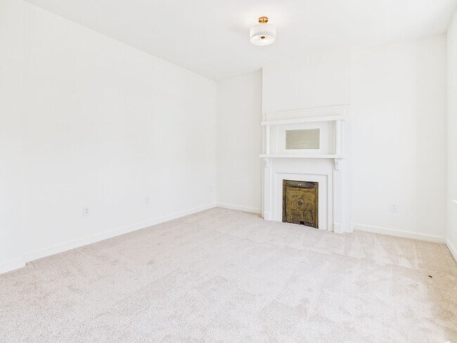 Building Photo - 204 Wellford St