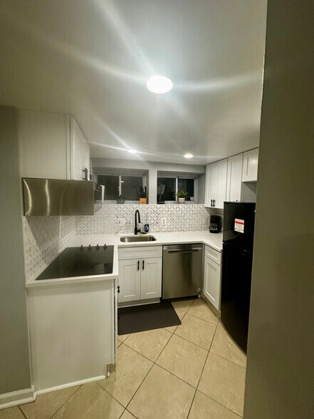 Building Photo - 613 P St NW