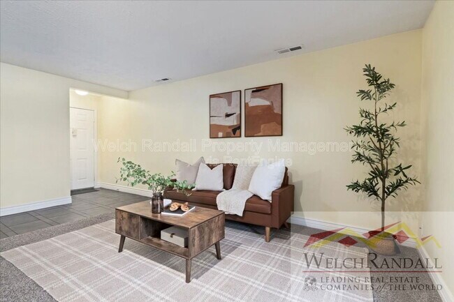 Building Photo - 2438 Elizabeth St