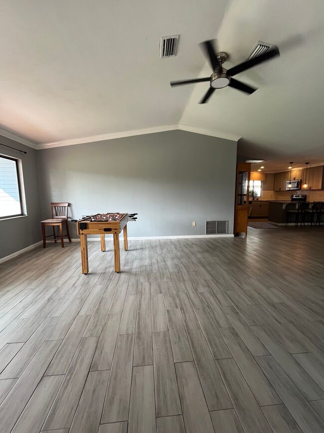 Building Photo - Beautiful 3-Bedroom Home in Palm Coast!