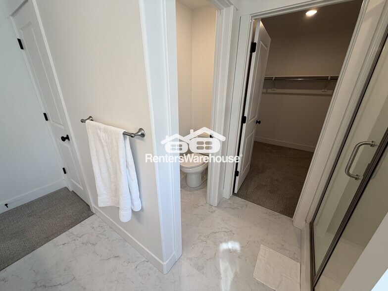 Building Photo - 3767 N Hannah St