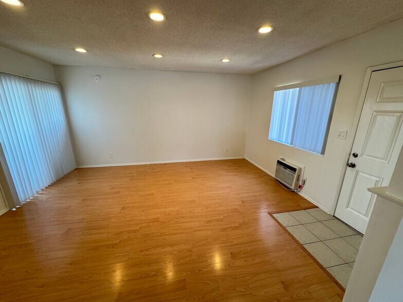 Building Photo - 1152 Ruberta Ave