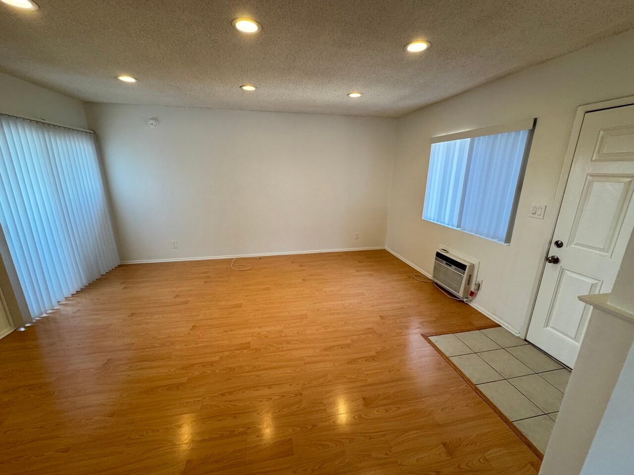 Building Photo - 1152 Ruberta Ave