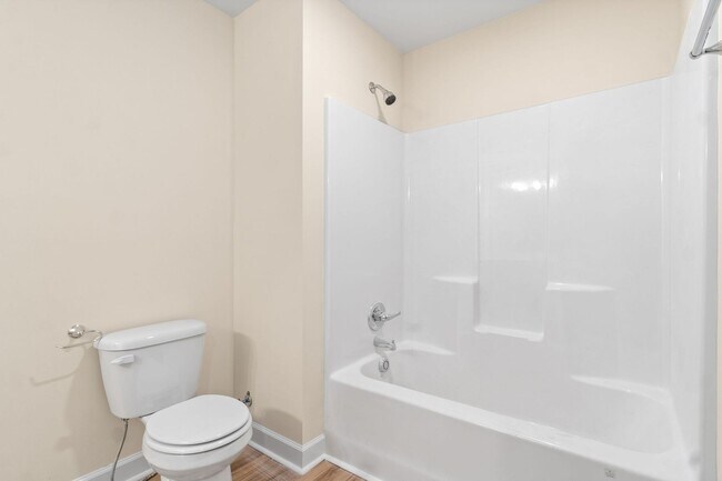 Building Photo - Comfort & Convenience in Guthrie, KY