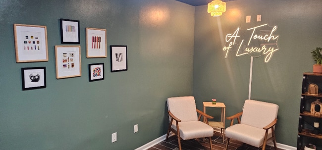 Building Photo - 4255 Cherry Center Dr