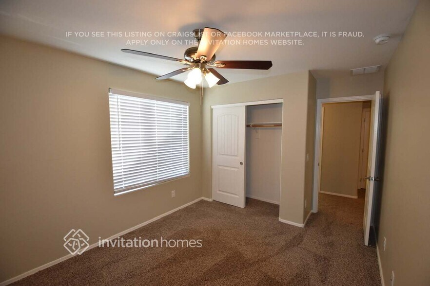 Building Photo - 1344 E Palomino Way