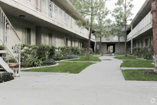 Pineridge Norwalk, CA Apartment Finder