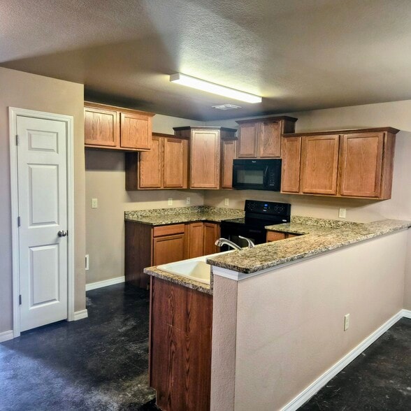 Building Photo - 2709 Steves Way