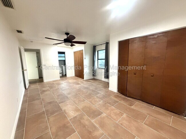 Building Photo - 2615 Grove Ave